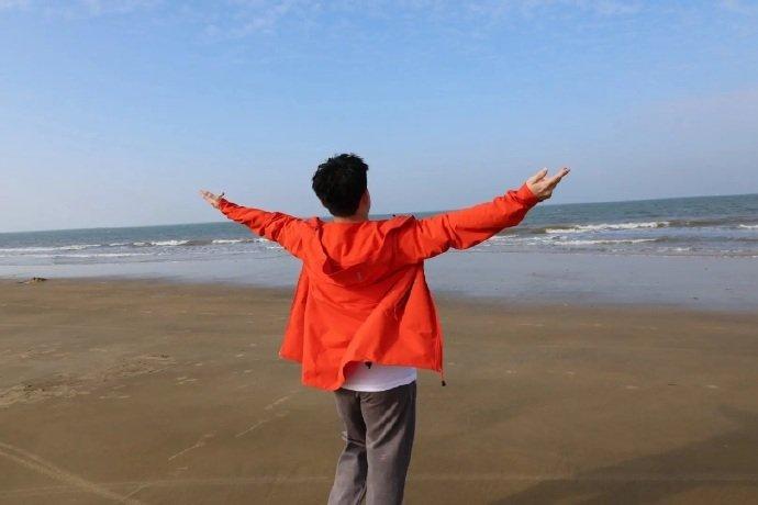 林诗栋咋没出战乒超联赛半决赛呢？有人说林诗栋感冒了，但林诗栋在接受采访的时候说