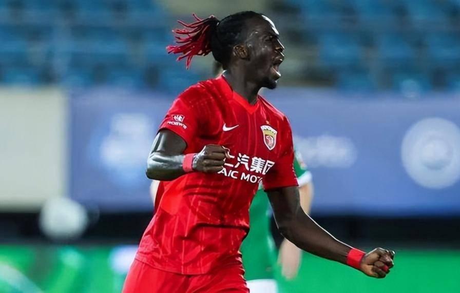 狠狠打脸！上海海港“水货”外援，离开中超后封神，单赛季狂轰19球拿金靴中超最