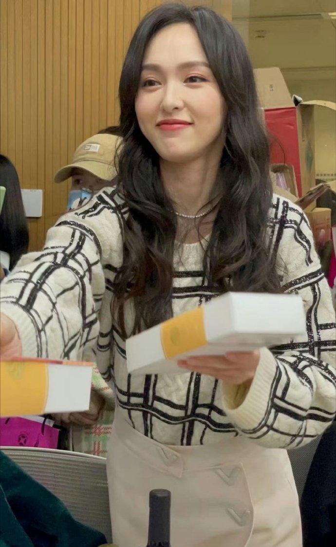 唐嫣这怼脸拍也太牛了吧！​​​