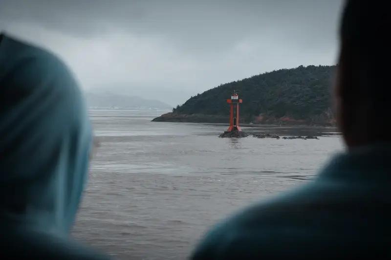 浙江舟山这家公司的“守岛人”招聘计划爆火，但好多人看了条件后被劝退。虽说不看重学