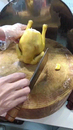 看的我后背凉嗖嗖的