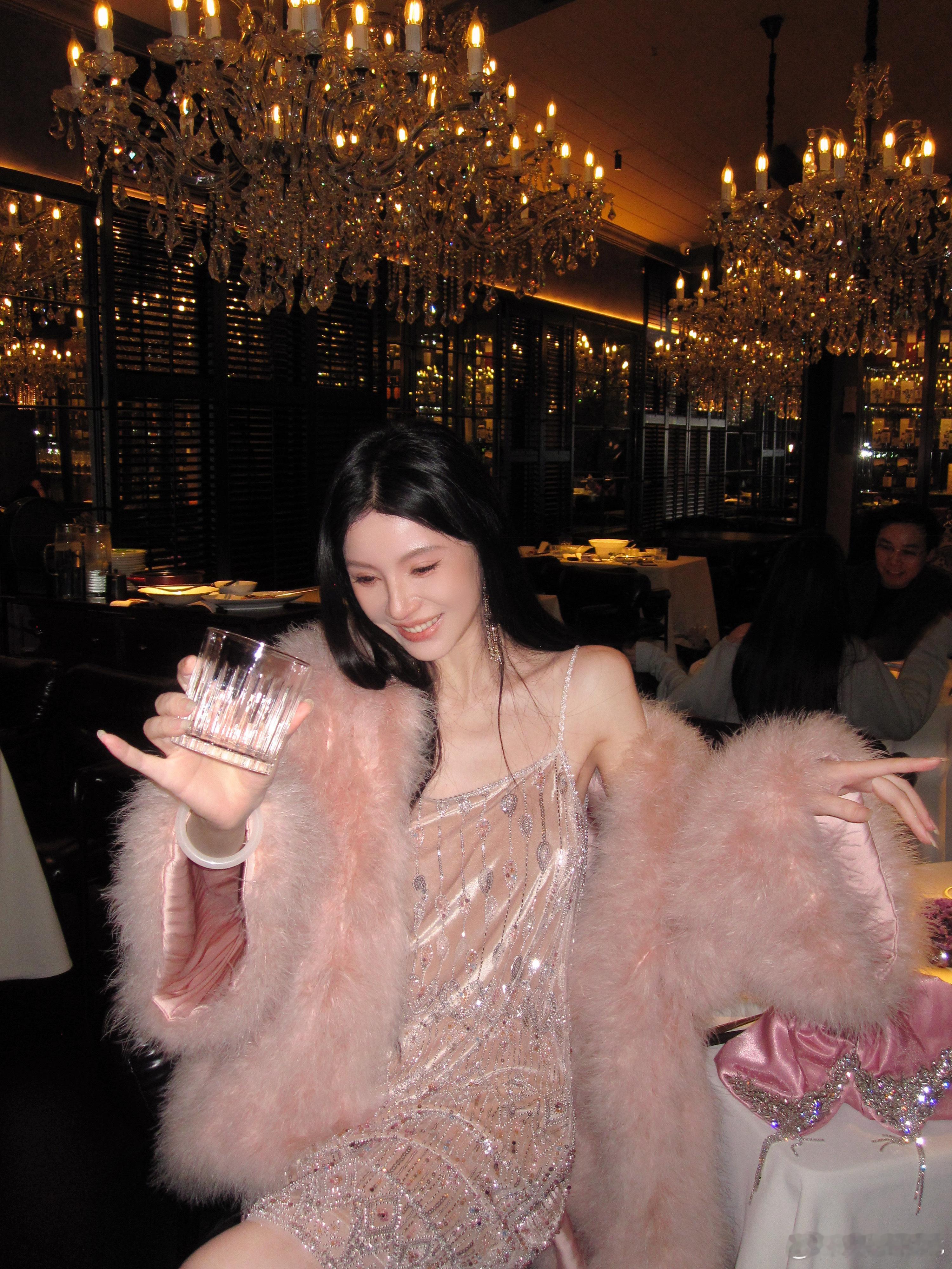 𝑴𝑶𝑺𝑺𝟏𝟏.𝟏𝟏/𝟐𝟎:𝟎𝟎𝒑𝒎【雾都浪漫】法式