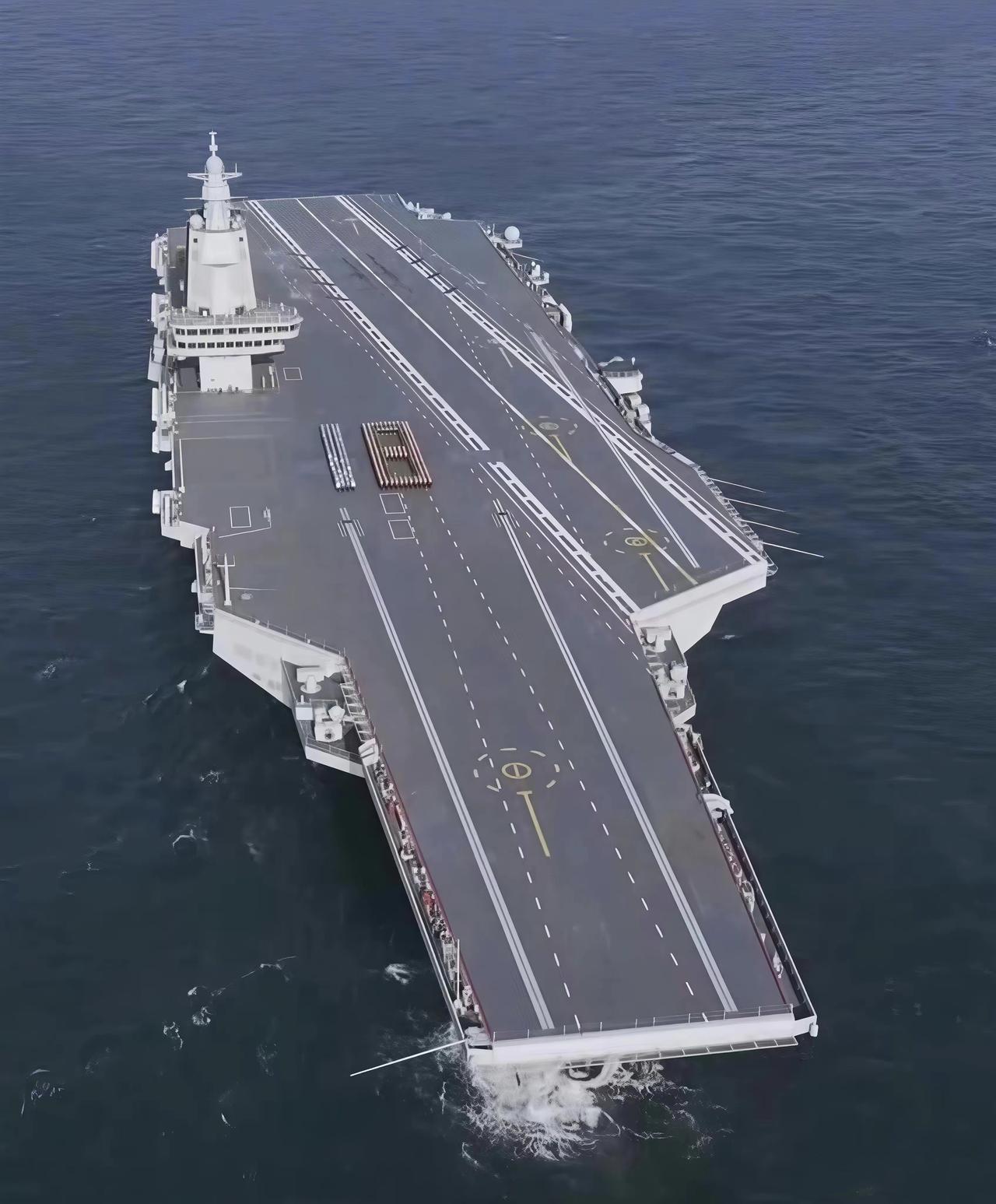 太快了！福建号航空母舰很快就会抵达南海！9月10日福建号航空母舰再次出港，这
