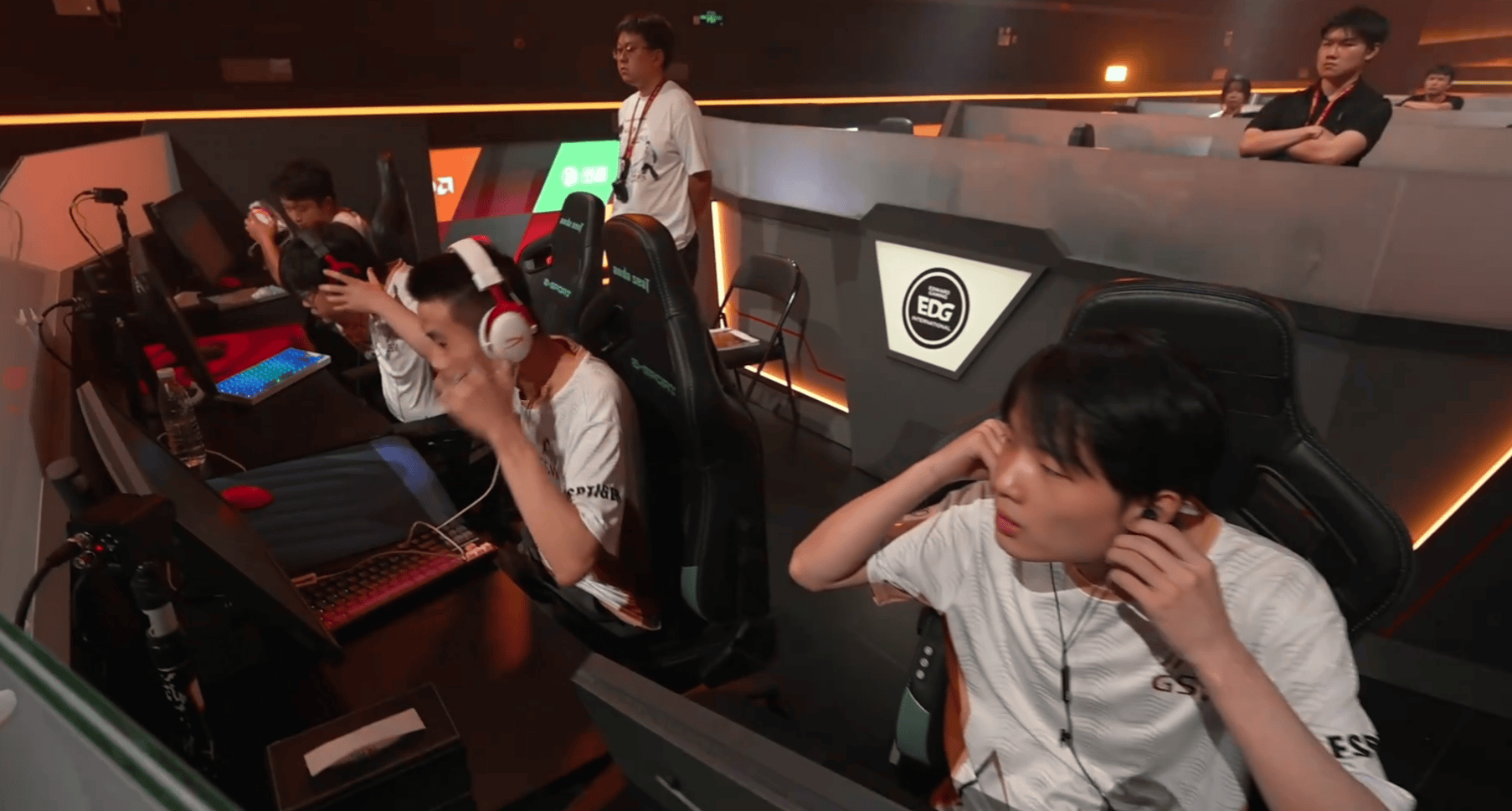 PCL秋季赛小组赛D1R5: GSW吃鸡, 单局8淘汰