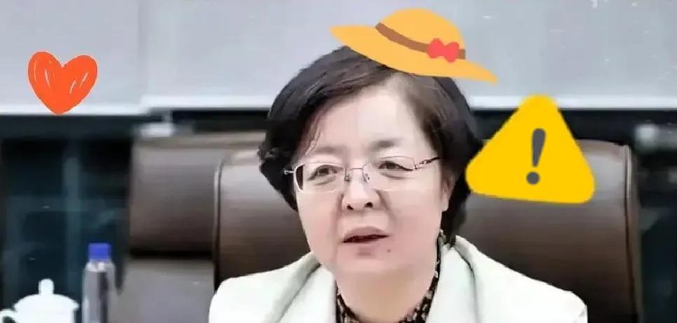 你看，包钢那艘大船的舵，去年交到了一个70后女人手里。这事儿本身就挺有嚼头。