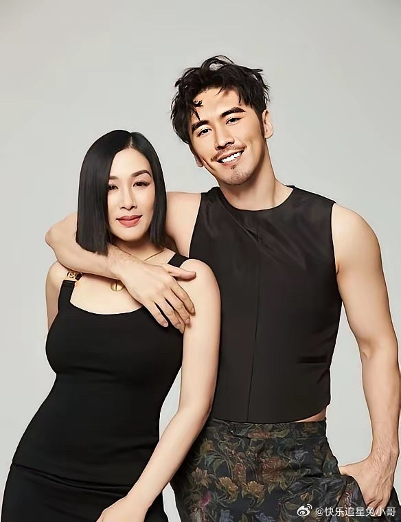 张伦硕真性福，估计也只有张伦硕这样的才能驾驭得了钟丽缇吧！