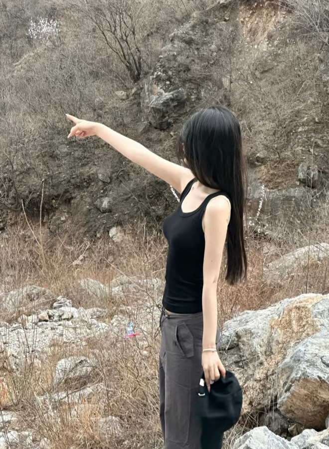 告诉我，山的那边是什么？？？