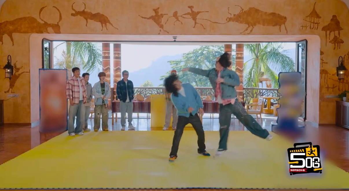 陈赫晒五哈全员泥人鹿晗黑色果然显瘦哈哈哈哈哈邓超男大变硬汉了沙溢丝哈哈哈哈哈，昨