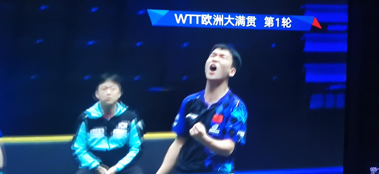 向鹏打的好！三比一战胜林仲勋，向鹏有突破，还记得林仲勋在日本公开赛的表现吗？跟
