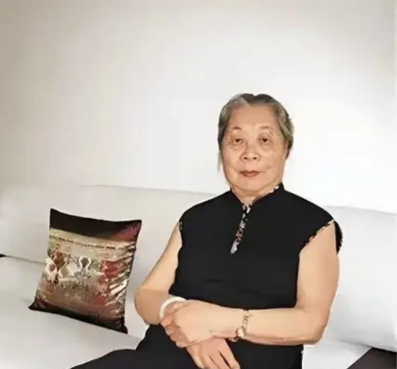相由心生具像化了，林洙太小人了，我今天才知道，她不仅公开诋毁林徽因，还私自拍卖林