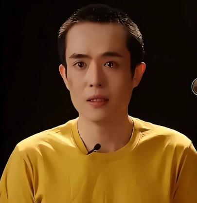 王星太惨了！纪录片播出之后，大家才搞明白他被骗的真相：他名下的网贷，是被诈骗分子