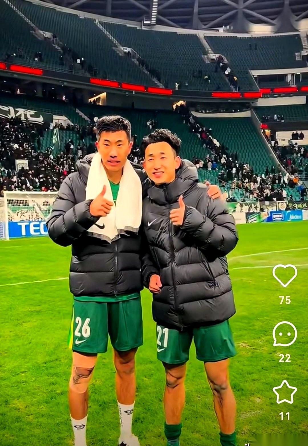 我跟你说，现在最吓人的，不是上海那俩队多有钱。是云南那个队，跟疯了似的，见谁买