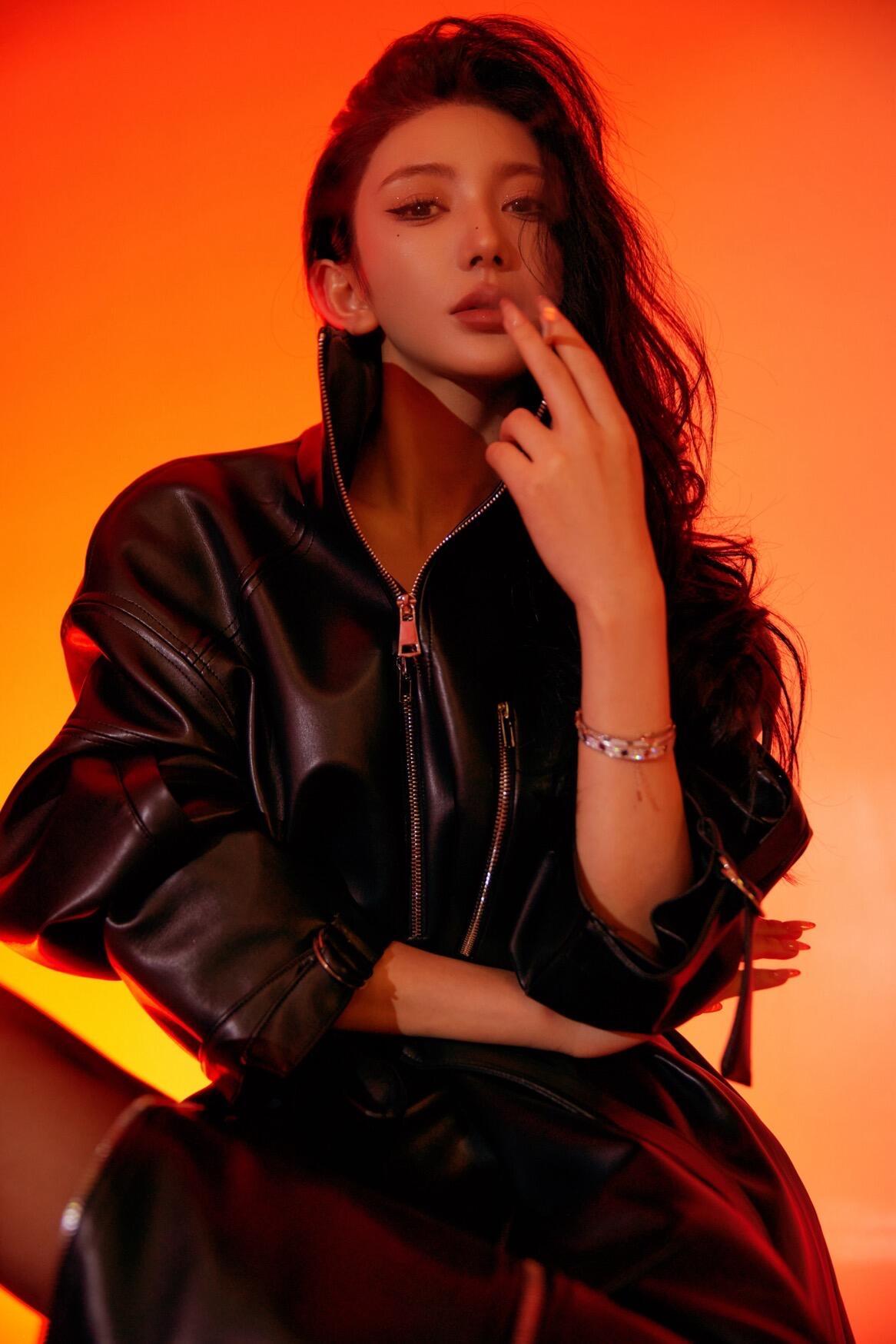 皮衣写真✨又酷又欲的氛围感拉满​​​