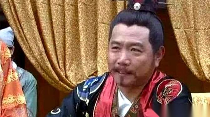 1367年平江被围，丞相张士信坐在城头上饮酒吃桃，一记贸然的鸣金收兵直接打断了突