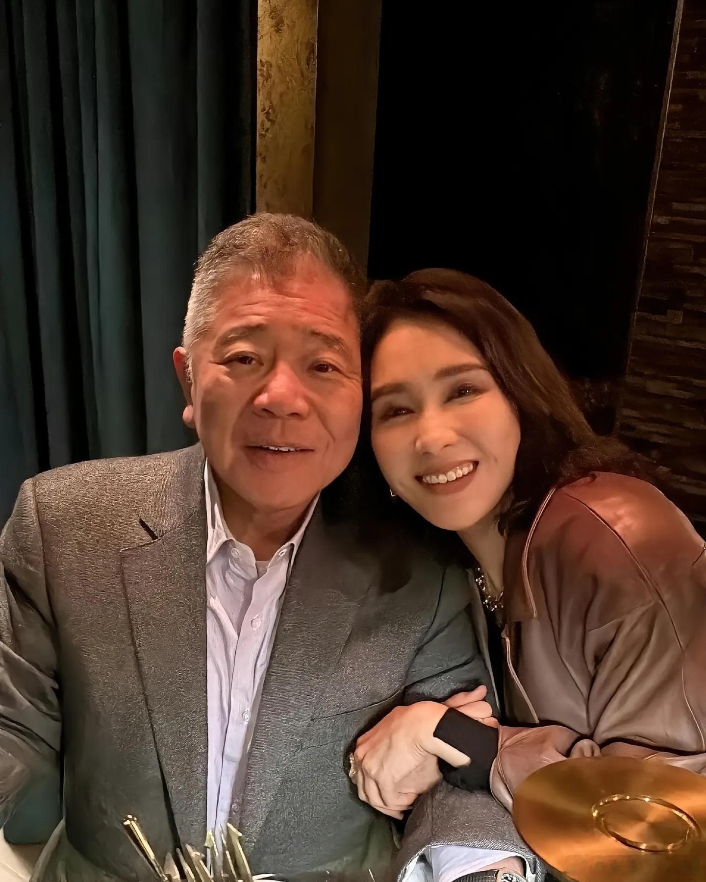 2008年，演员黎姿做生意失败，这时候弟弟又出了车祸，急需救命钱！她迫于无奈，找