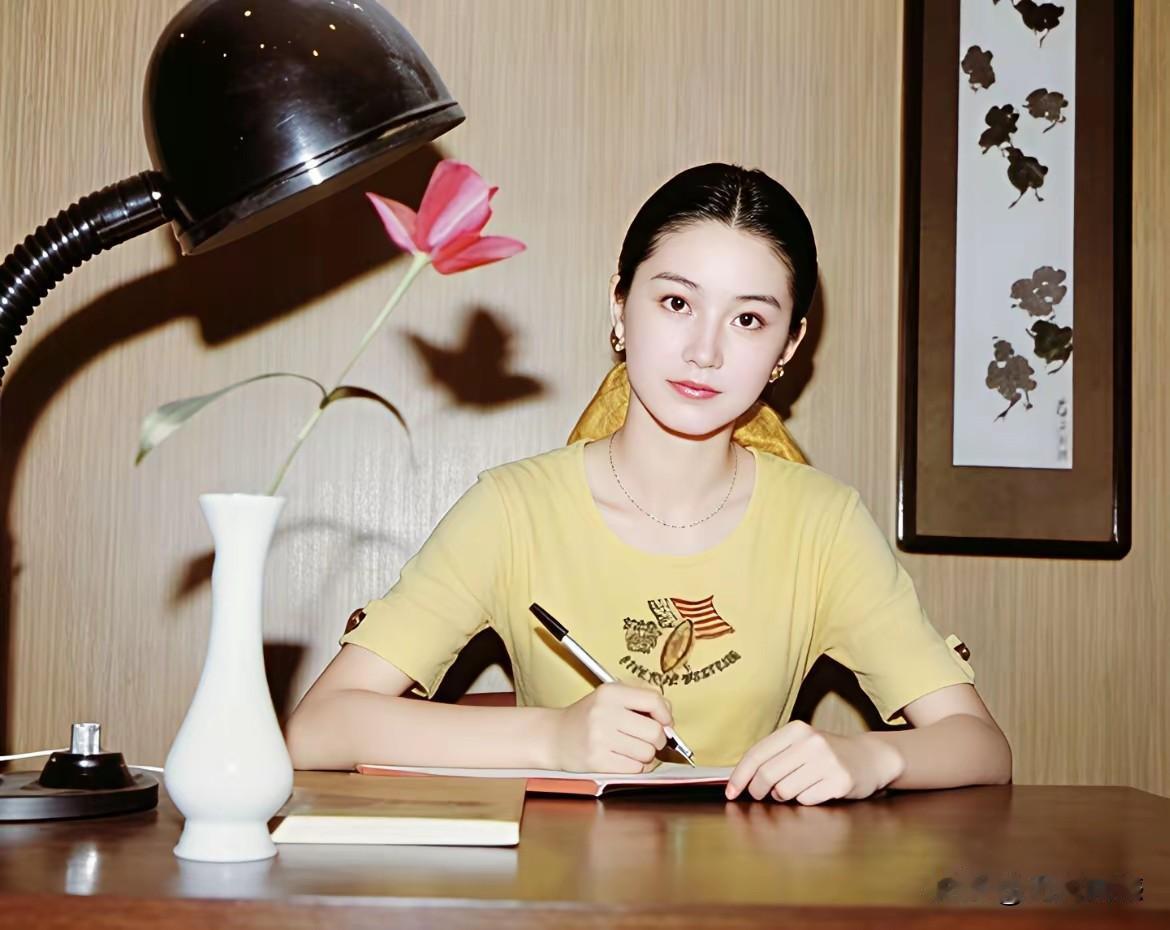 林青霞年轻时的颜值，绝不是徒有虚名，这是真正的漂亮，清水出芙蓉，天然去雕饰，天生