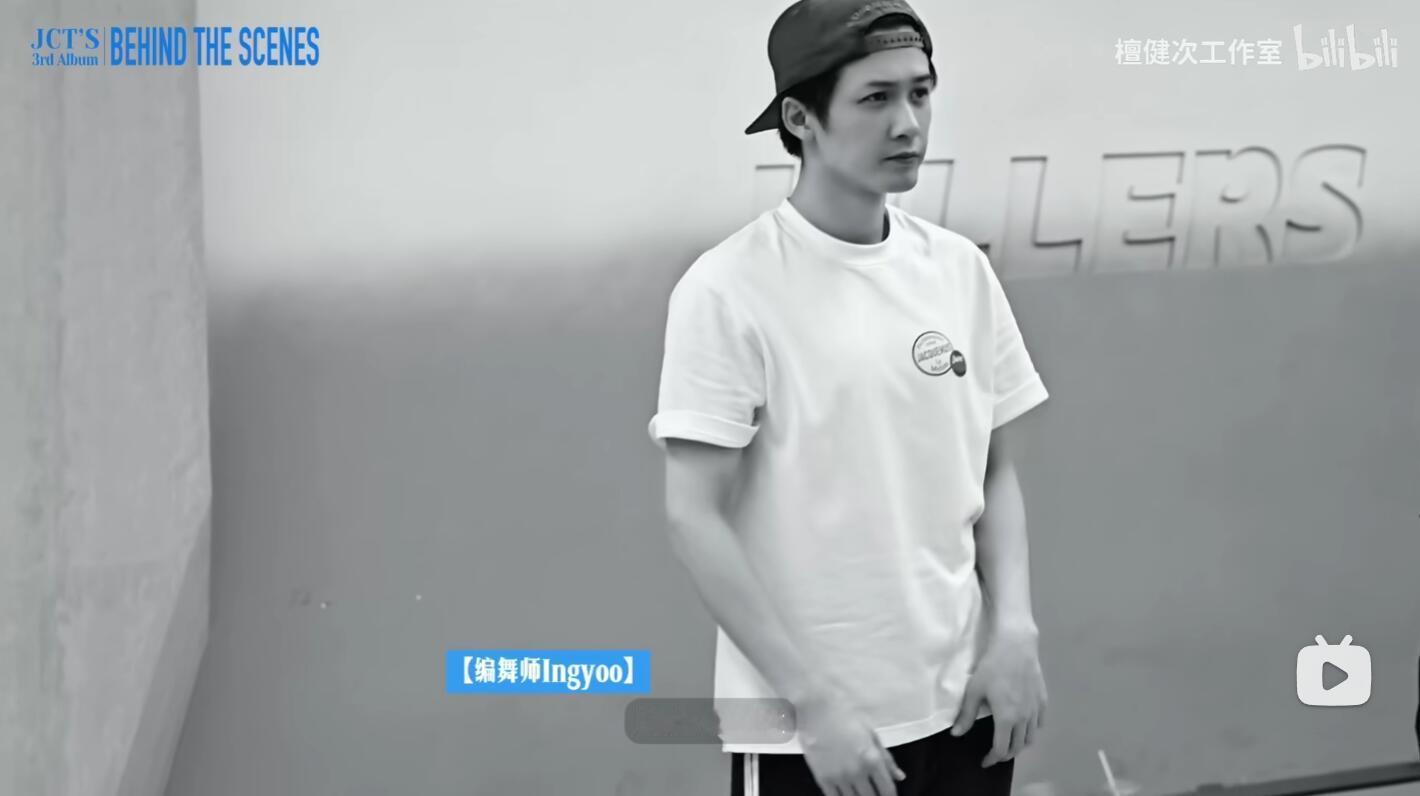 韩国编舞师：檀健次是艺术家。