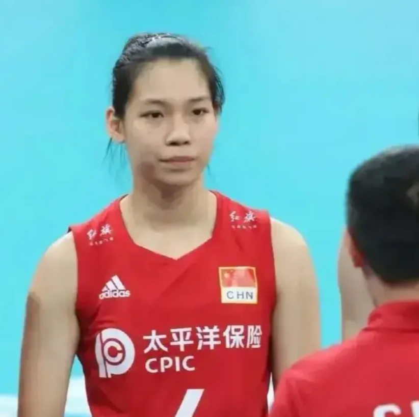 回首中国女排走过的来时路，其实大家如果仔细看一看，对比一下，就会发现上个世纪80