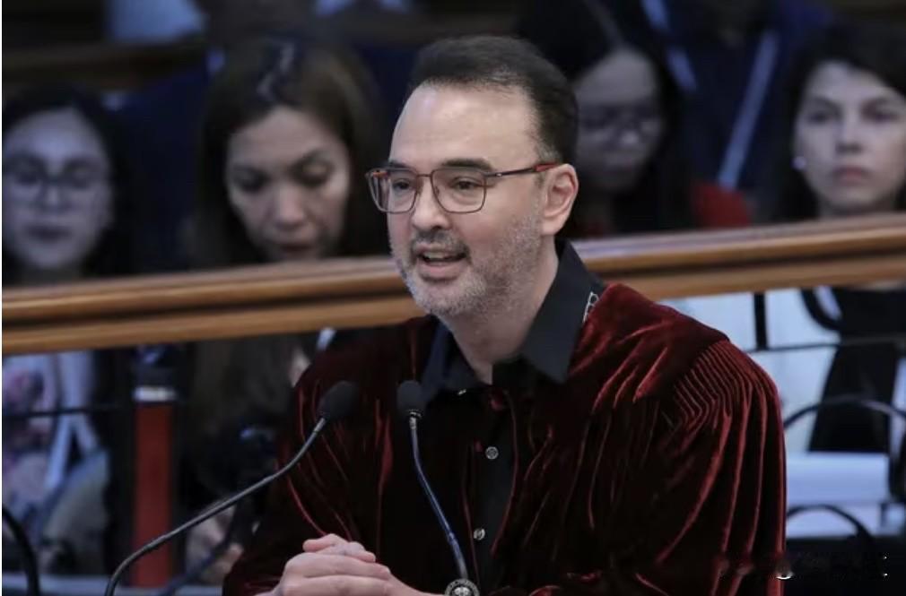 菲律宾参议院少数党领袖艾伦·彼得·卡耶塔诺再次重申，达义市实施的公共工程项目不存