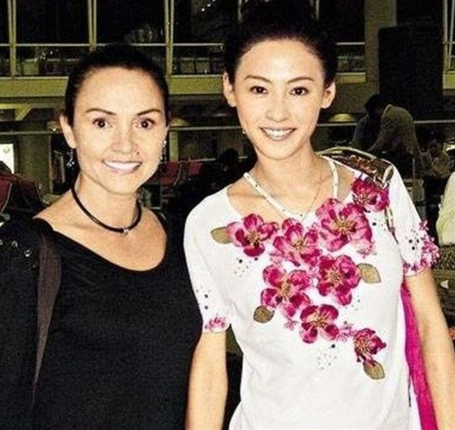 四次婚姻，55岁脱衣拍戏：张柏芝妈妈凭什么活成港圈传奇？很多人都不知道张柏