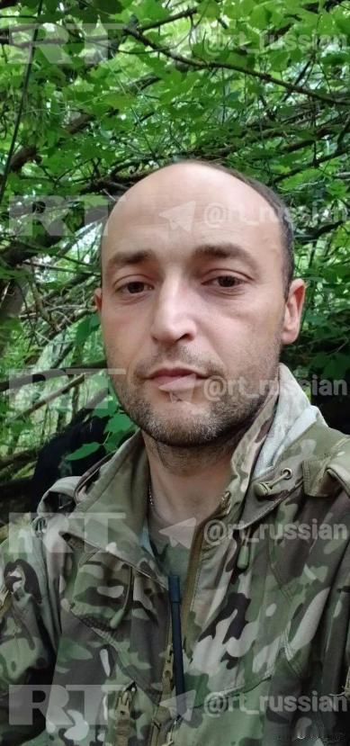 俄军1个士兵就杀穿两条街，震撼俄军前线司令部！俄军一名士兵，河里摸爬12公里，躲
