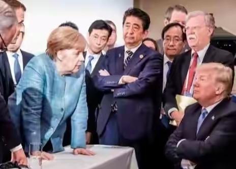 2026年1月29日，美联储一宣布利率维持不变。黄金立刻大跌。利率:太高了大统