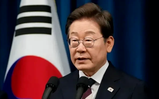 李在明：太敢说了！李在明到底是个政客还是政治家，和文在寅、卢武铉比他在什么地