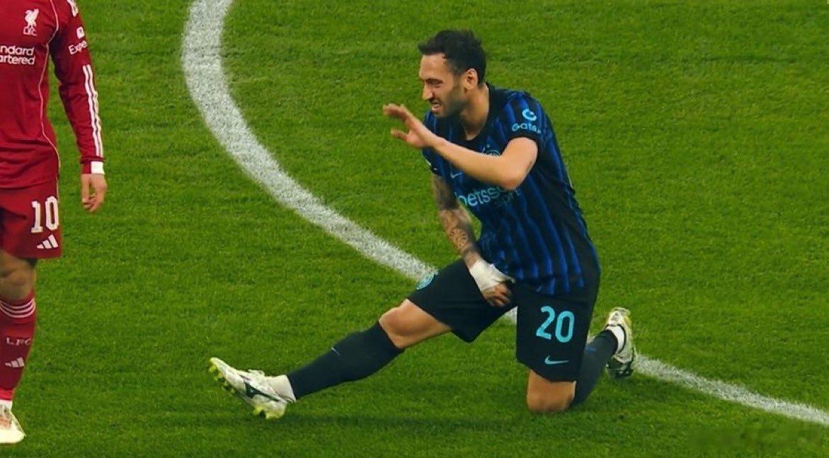 最后吐槽一句面对低谷的利物浦伤了两员大将结果一分都没拿到真感觉是赔了夫人又