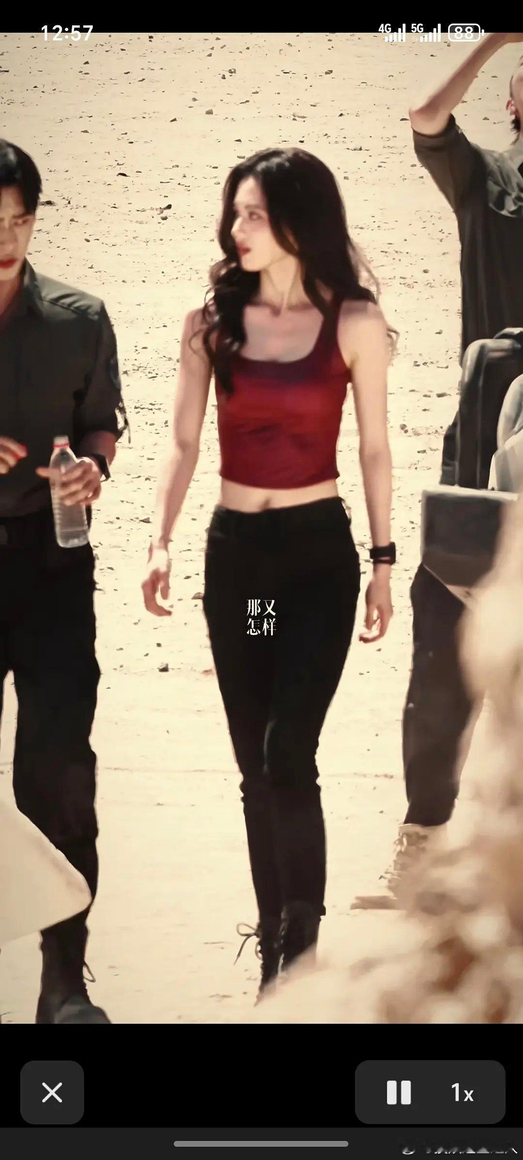 美则美，充满男凝视角。女的不要漏腰，容易受凉