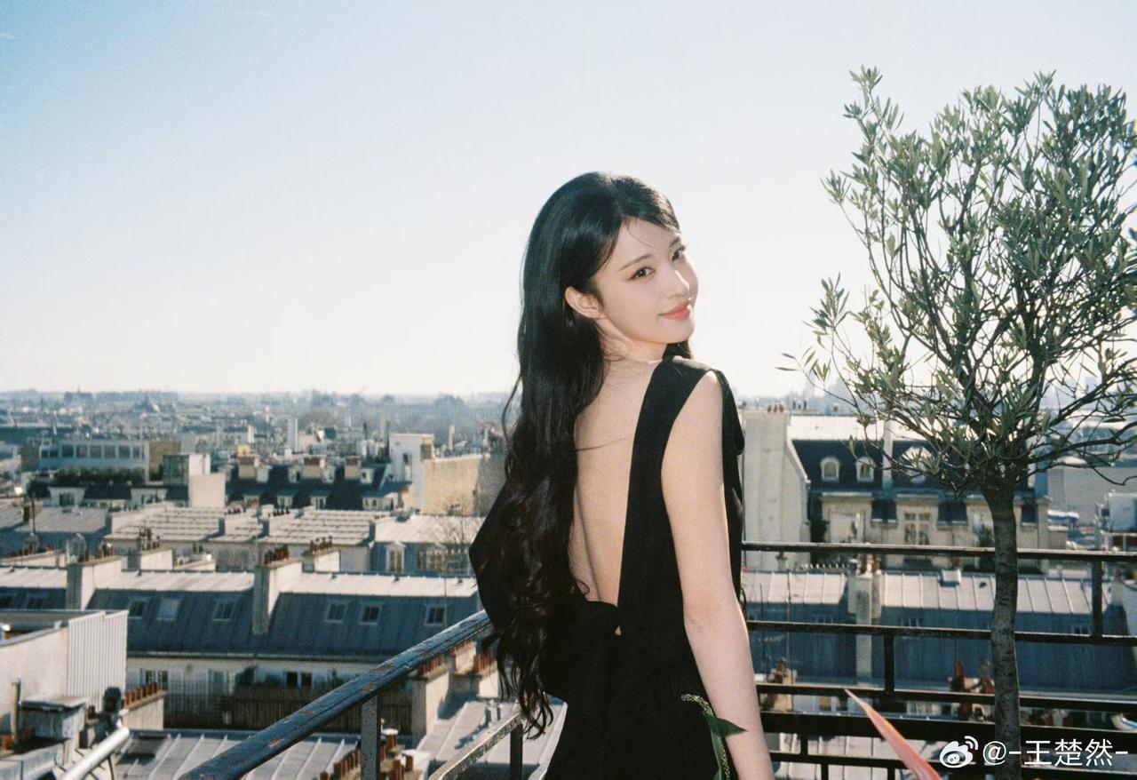 美得不要不要的😘王楚然