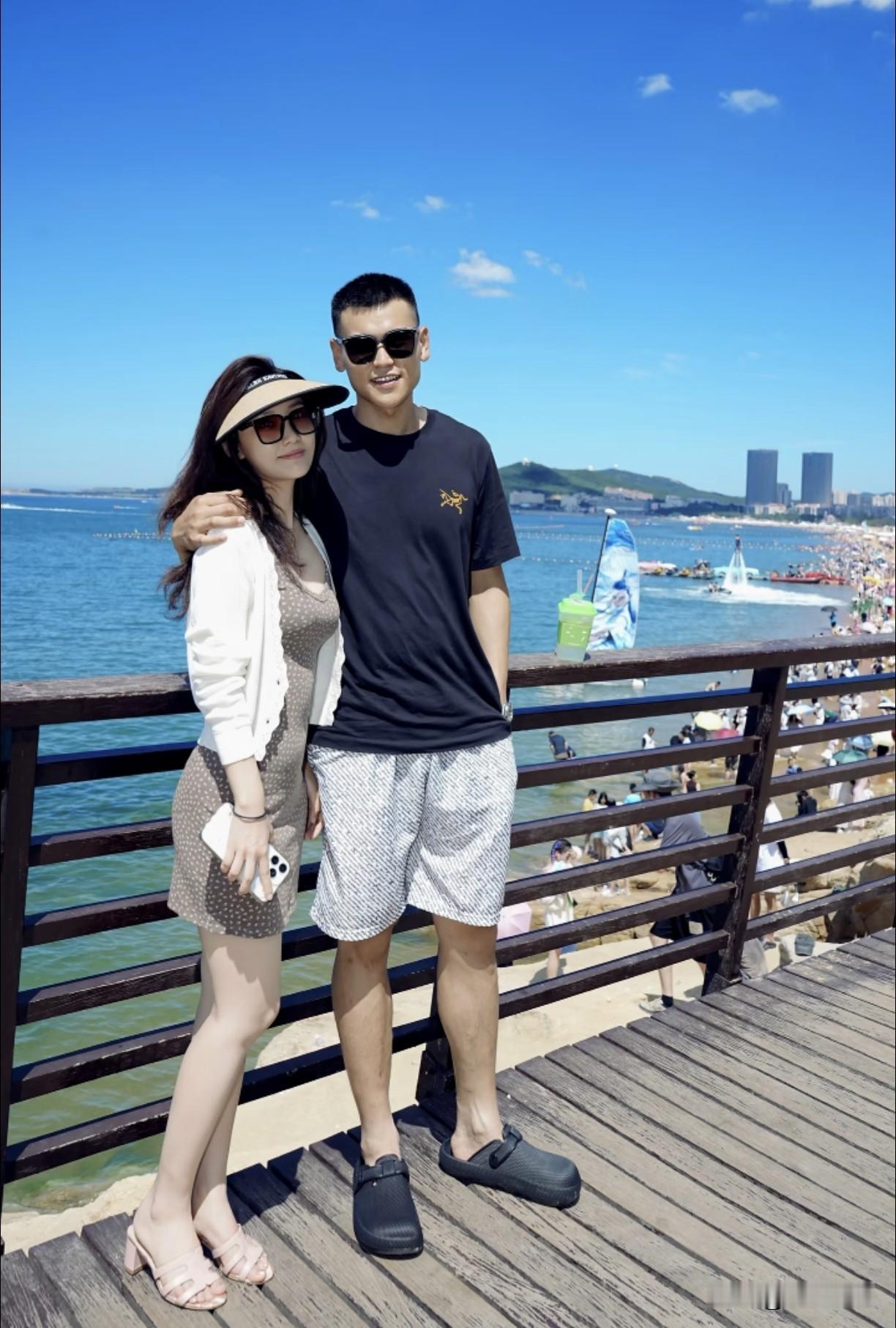一位性学专家说：“男人最好的补药是女人，无论多大岁数，只要和自己爱的女人在一起，