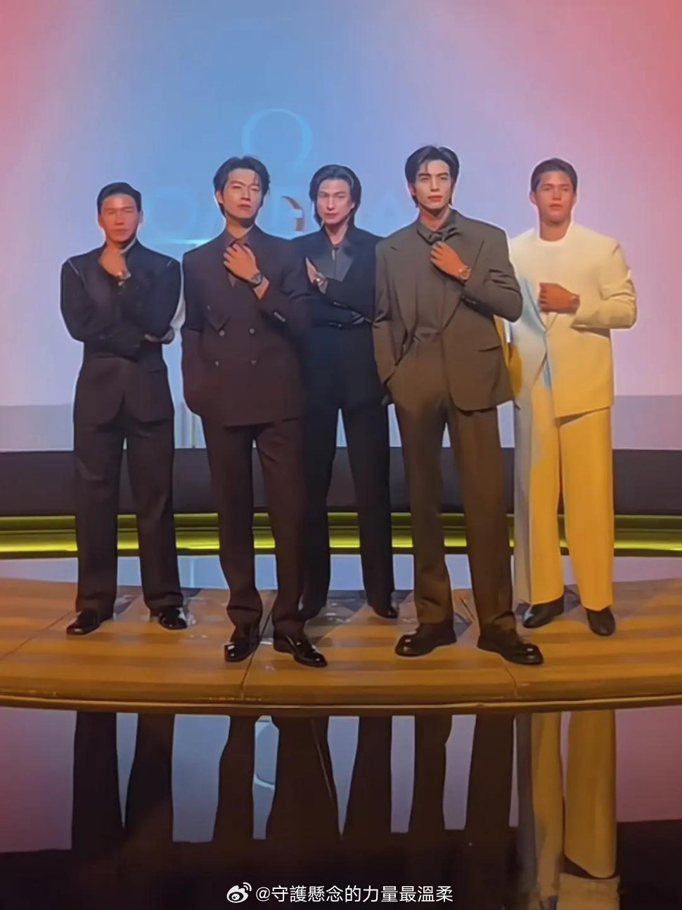 很难想象魏大勋是剧里能掀桌杨洋的存在…男的身材不好，就完败啊​