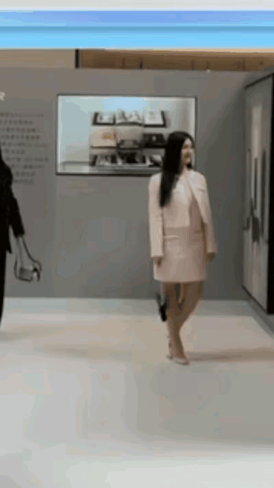 王诗龄以后会不会后悔？因为她从来没有年轻过！别人的15岁都是运动