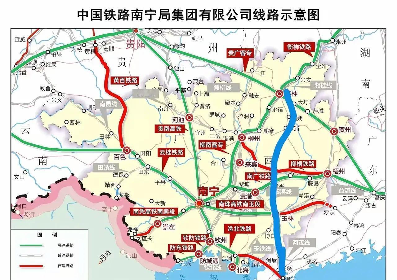 两广之间大多数都是东西方向的铁路连接，桂林到湛江高铁是连接广西到粤西的南北方向大