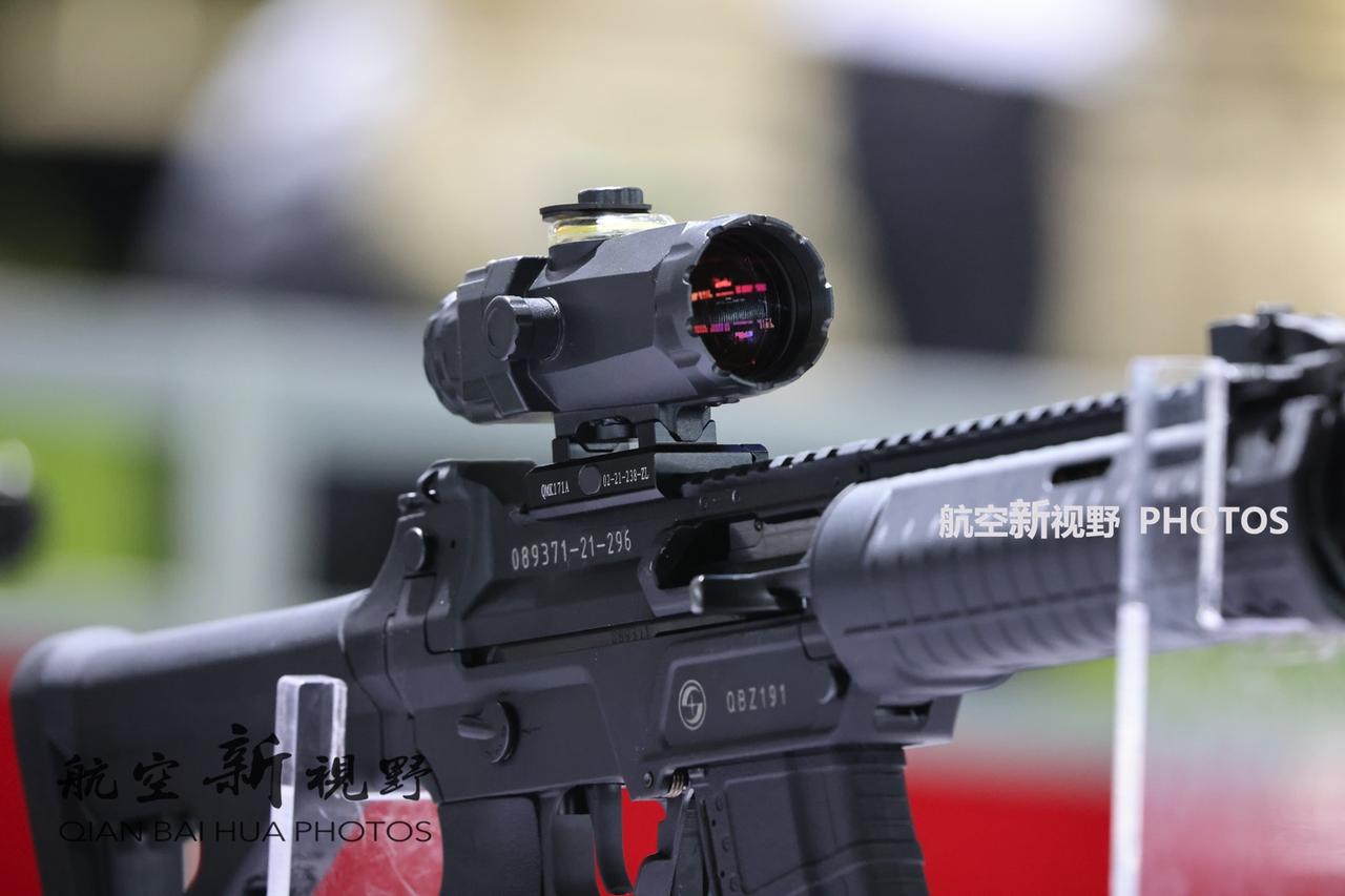 至于性能，两型步枪各有长短，论工艺，两型步枪代表各自军工的最高水平。