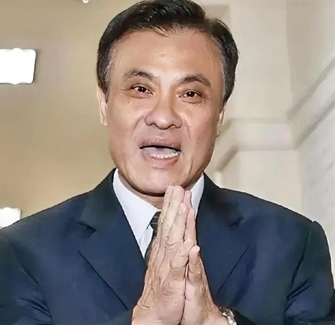 大陆“黄海实弹射击”，苏嘉全跳出来叫嚣：别“惹怒”日本人了，他们现在非常愤怒，否