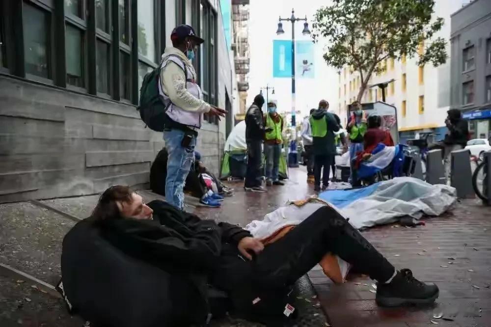 所谓的斩杀线，就是没存款！就这么简单，那些傻比们故意搞的多高深莫测一样真相一: