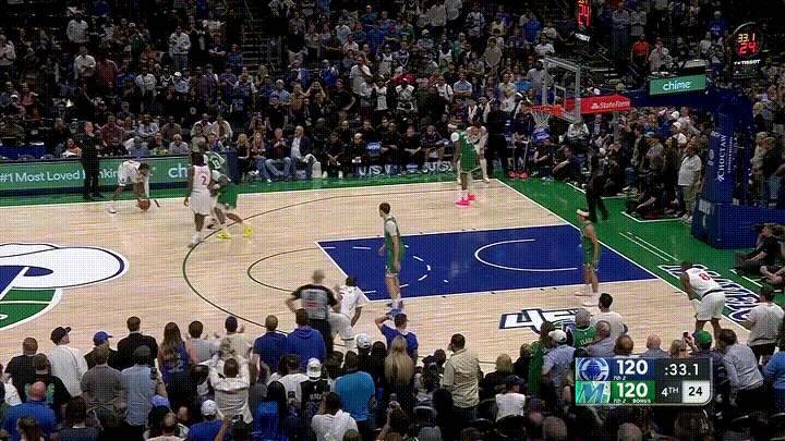 快船二当家加兰真是太像詹姆斯-哈登了！在今天快船客场挑战独行侠的比赛中，当时比赛