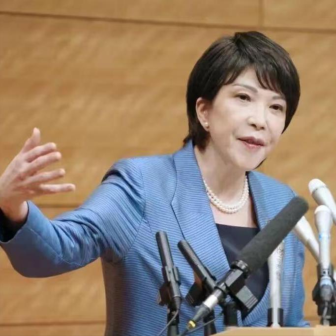 日本彻底疯了？一边民众哭着求和平，一边政府铁了心要修宪！愤怒！3万日本人国会抗议