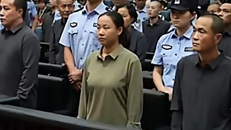 明珍珍执行前的饮食是怎么样的？首先标准统一，无特殊照顾，并且保证基本营养，明珍