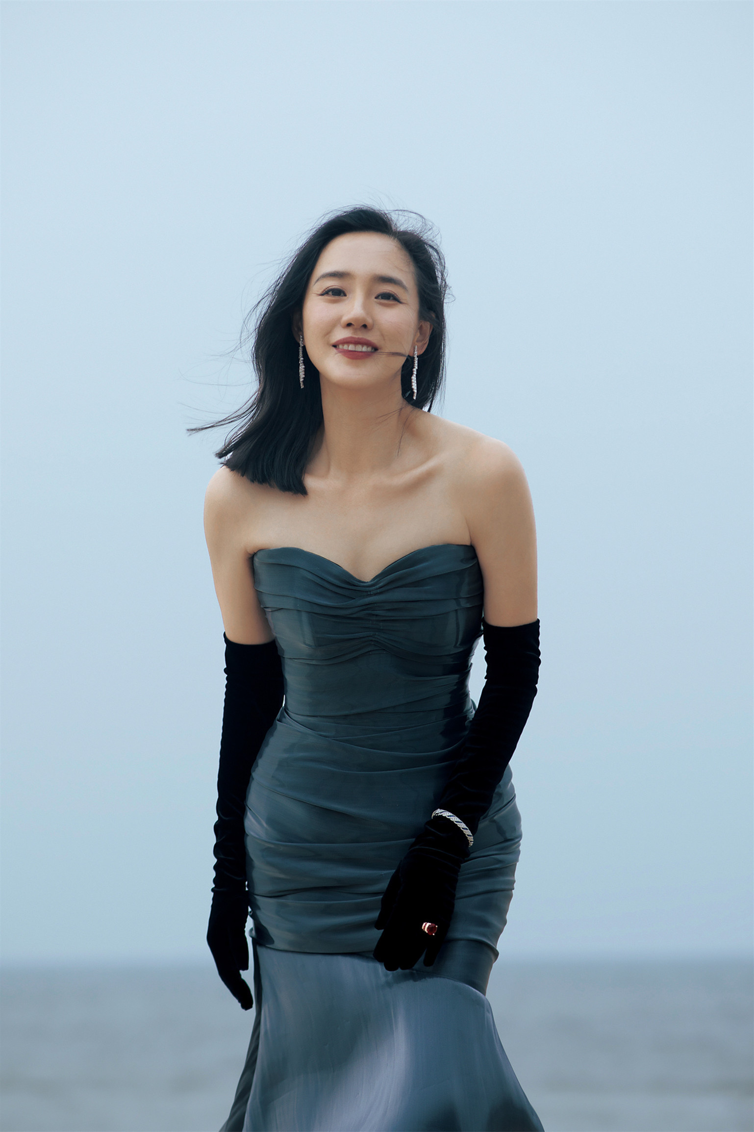 王智，又见“大嫂”秋雅，蓝色美人鱼​​​