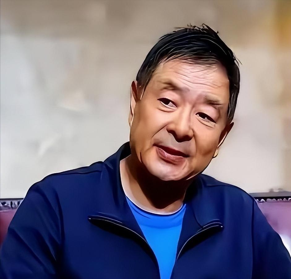 谁也没有想到，凌晨一点的北京，72岁的濮存昕竟用一根布绳，将自己与94岁的老母亲