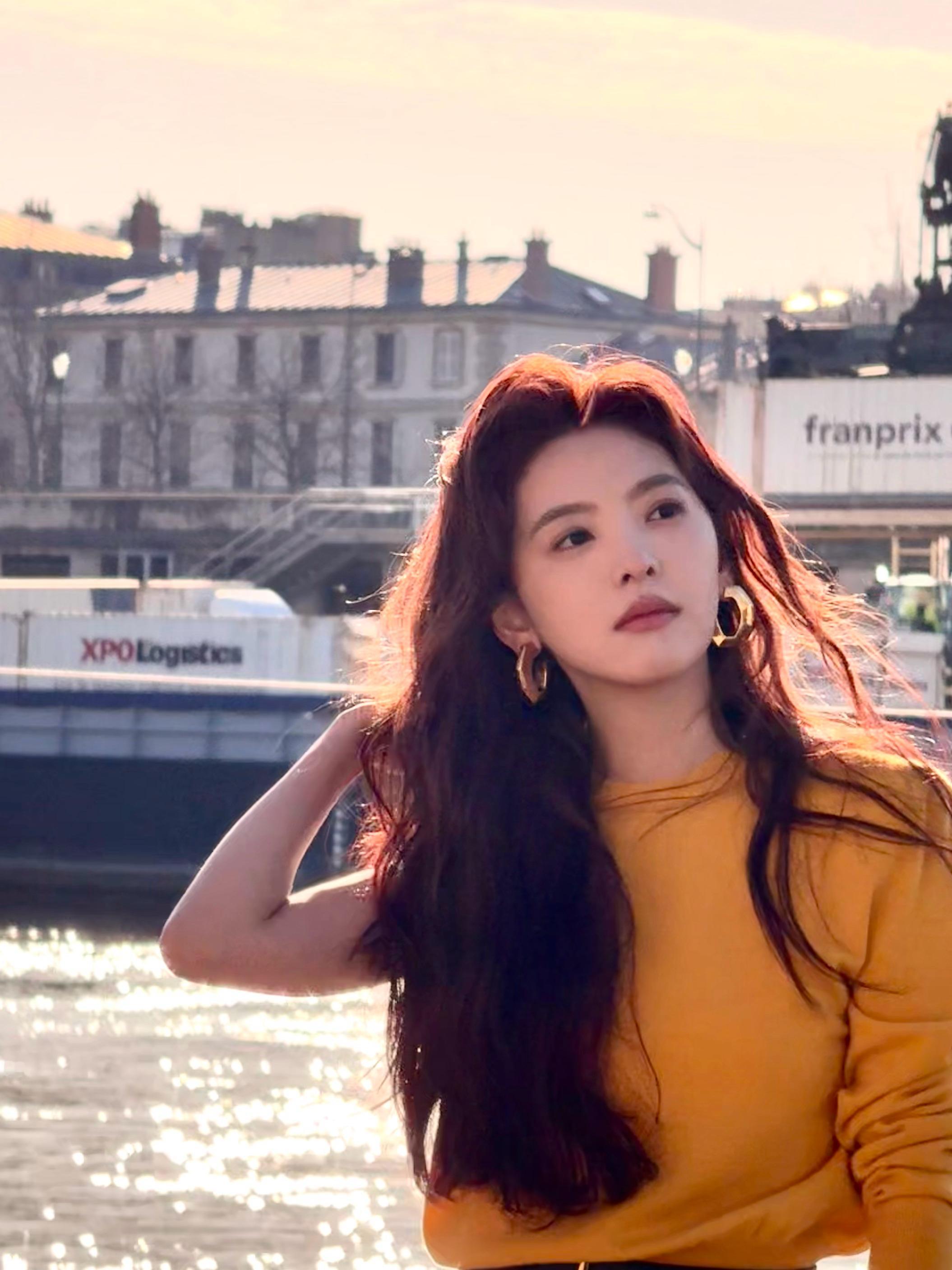 章若楠在复制粘贴的时代，你是手写的诗