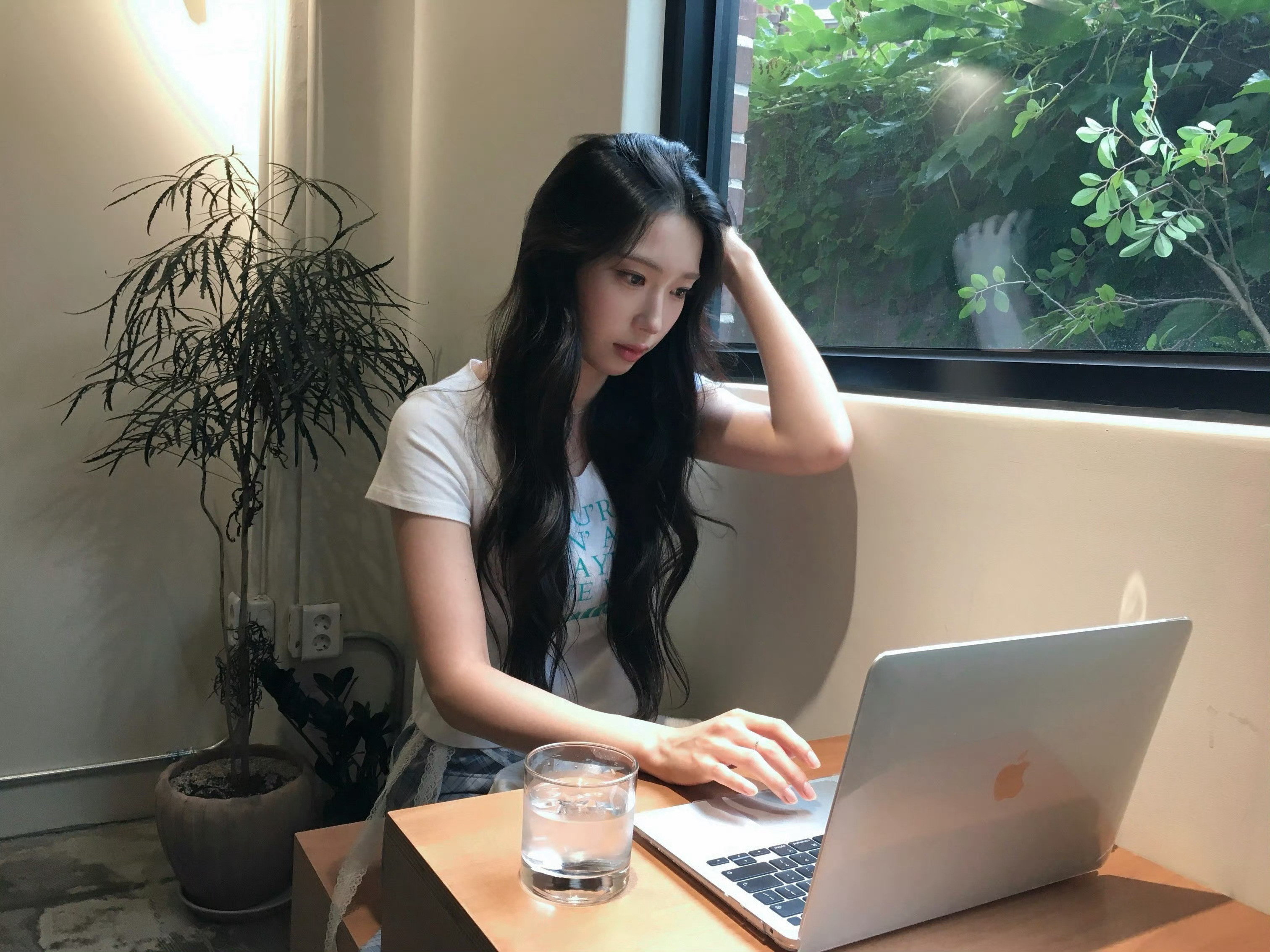 我女神太美