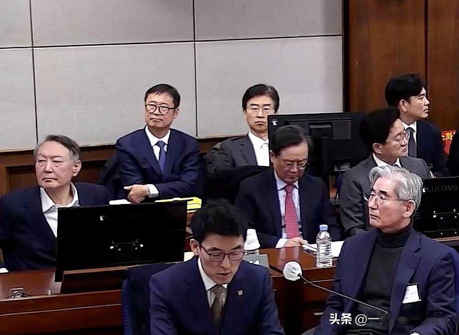 韩国前总统尹锡悦、前国防部长金龙显律师团在法庭冗长辩论有了效果，原定于9日审结的