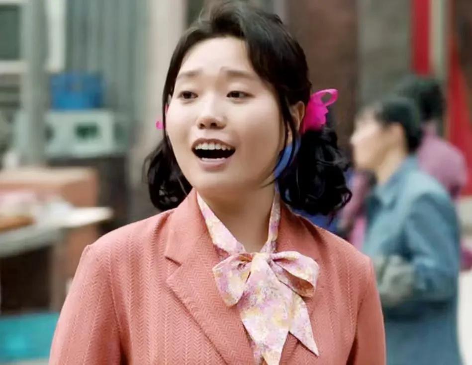 李雪琴在《好好的时光》里演得太没有边界感了，她饰演的叶爱花一直暗恋她的师父也就是