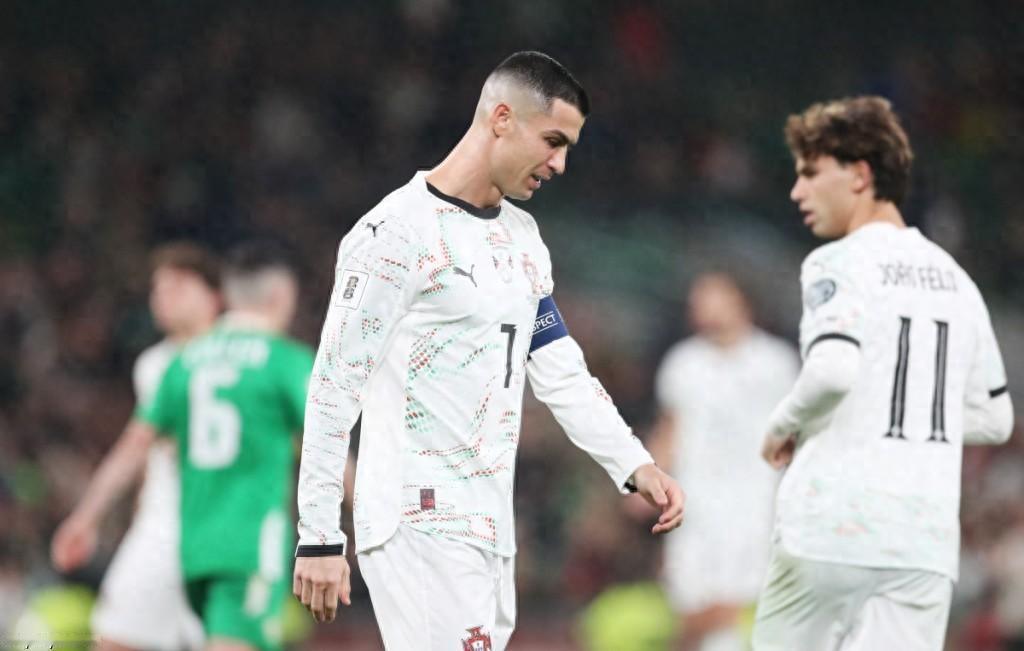 葡媒：C罗已被葡萄牙豁免离开集训营，目前返回了沙特C哥作为葡萄牙的精神领袖，