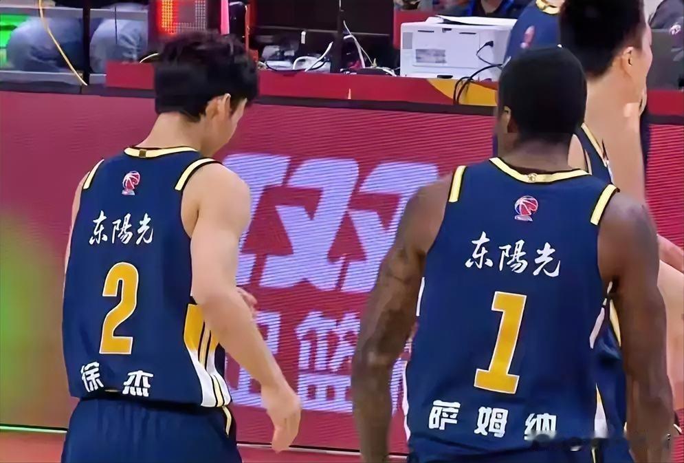 辽粤大战来了，辽篮如何才能战胜广东队，给杨鸣支一招，肯定管用。辽粤大战来袭，虽