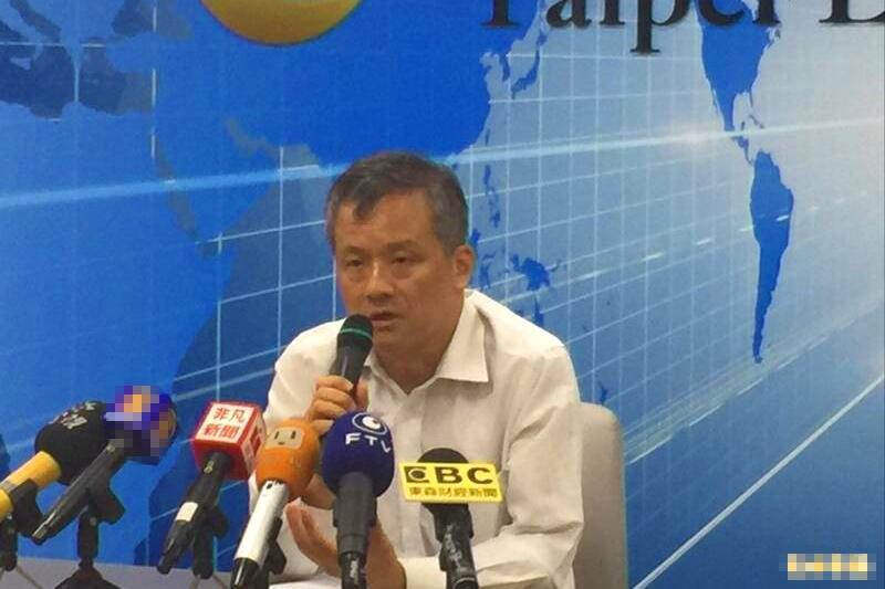台湾《汽车百科》杂志社社长丁万鸣在本月出版的杂志中，多次以“台湾伪政府”称呼民进