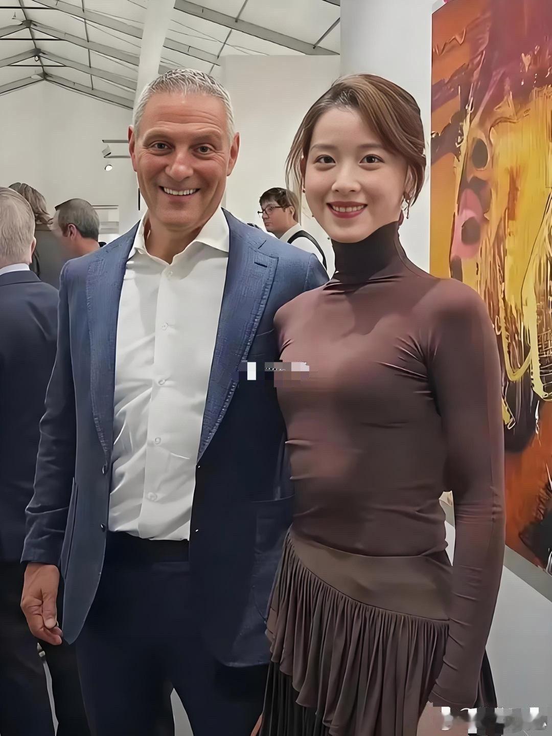 章泽天的面相也变了。